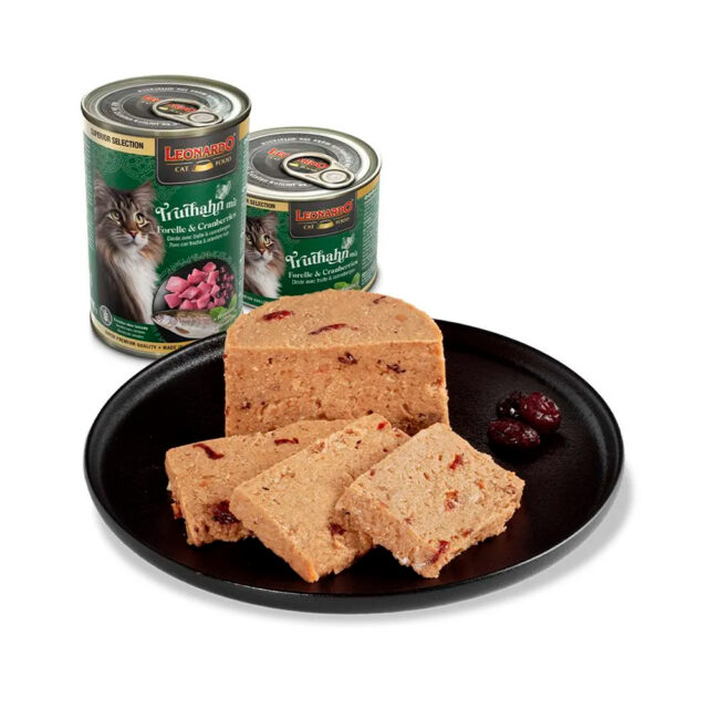 Leonardo Superior Pavo con Trucha y Arándano Rojo 200GR 2